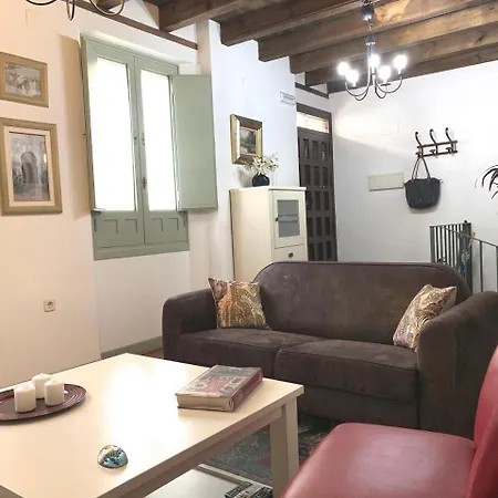 Apartment Homelife El Temple *